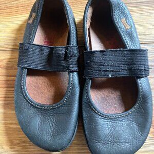 CAMPER Girls Black Leather Ballet Flats sz 27 (US 10)